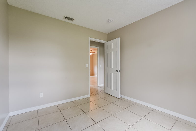 2,215/Mo, 725 Meadowside Ct Orlando, FL 32825 Bedroom View