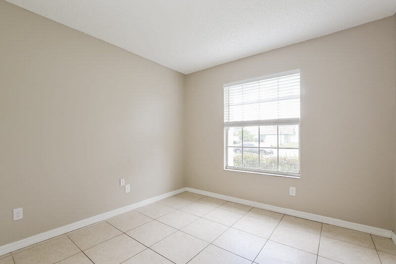 2,215/Mo, 725 Meadowside Ct Orlando, FL 32825 Bedroom View 2