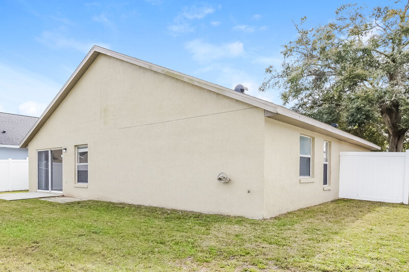 2,315/Mo, 1035 Pine St Apopka, FL 32703 Rear View