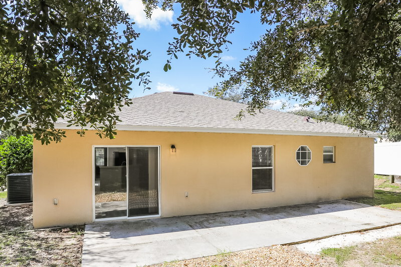 2,595/Mo, 333 Lake Shepard Dr Apopka, FL 32703 Rear View
