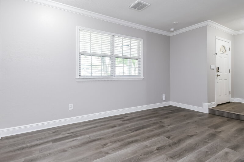 3,590/Mo, 1048 Saint Croix Ave Apopka, FL 32703 Living Room View