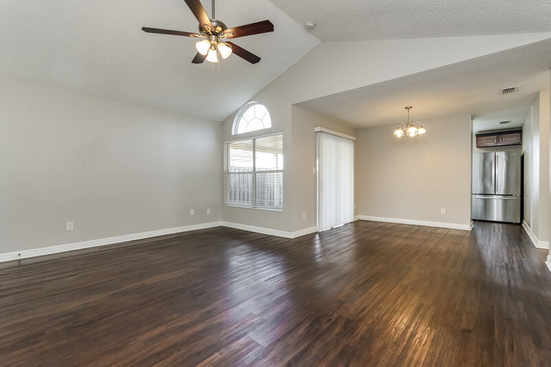 1,990/Mo, 3449 Sugar Mill Rd Kissimmee, FL 34741 Living Room View 2