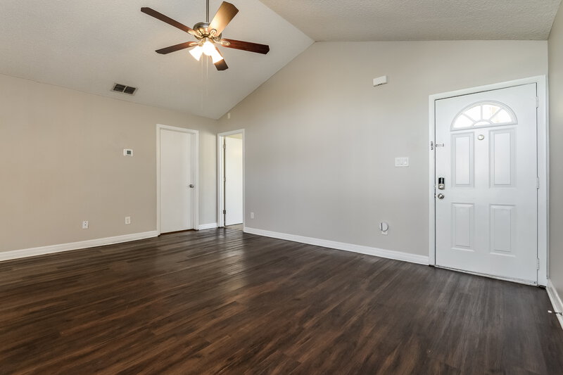 1,990/Mo, 3449 Sugar Mill Rd Kissimmee, FL 34741 Living Room View 3