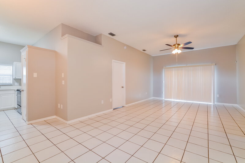 2,150/Mo, 2922 Autumn Run Pl Orlando, FL 32822 Dining Room View