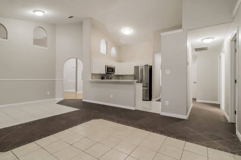 2,480/Mo, 2980 W Beaumont Ln Eustis, FL 32726 Living Room View 2