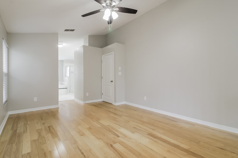 2,480/Mo, 2980 W Beaumont Ln Eustis, FL 32726 Main Bedroom View