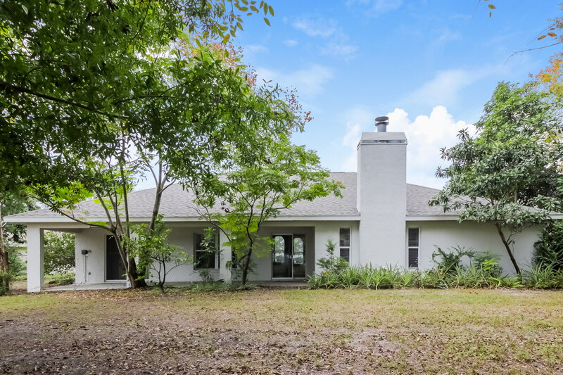 2,480/Mo, 2980 W Beaumont Ln Eustis, FL 32726 Rear View