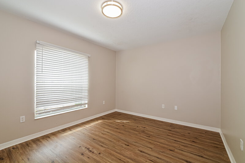 1,865/Mo, 11305 Lake Dr Leesburg, FL 34788 Bedroom View