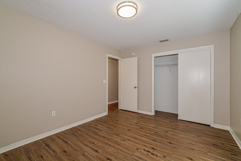 1,865/Mo, 11305 Lake Dr Leesburg, FL 34788 Bedroom View 2