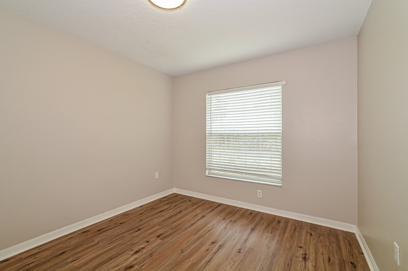 1,865/Mo, 11305 Lake Dr Leesburg, FL 34788 Bedroom View 3