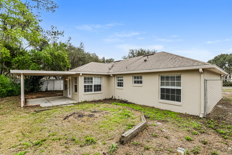 1,865/Mo, 11305 Lake Dr Leesburg, FL 34788 Rear View