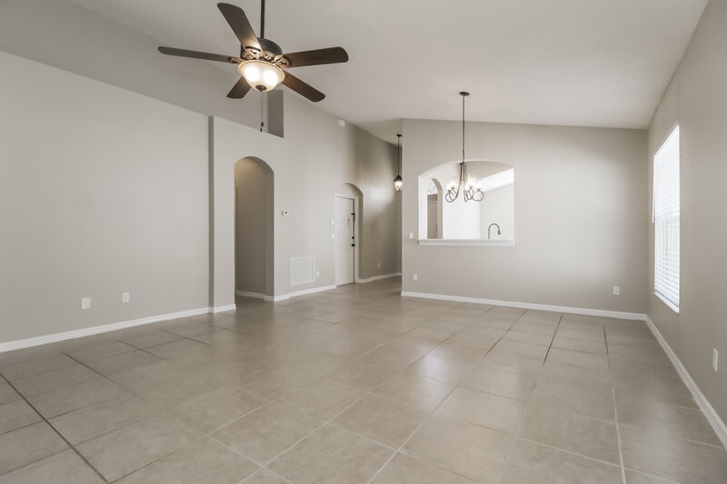 2,465/Mo, 10139 Rivers Trail Dr Orlando, FL 32817 Living Room View