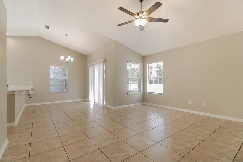 2,525/Mo, 6540 Piccadilly Ln Orlando, FL 32835 Living Room View