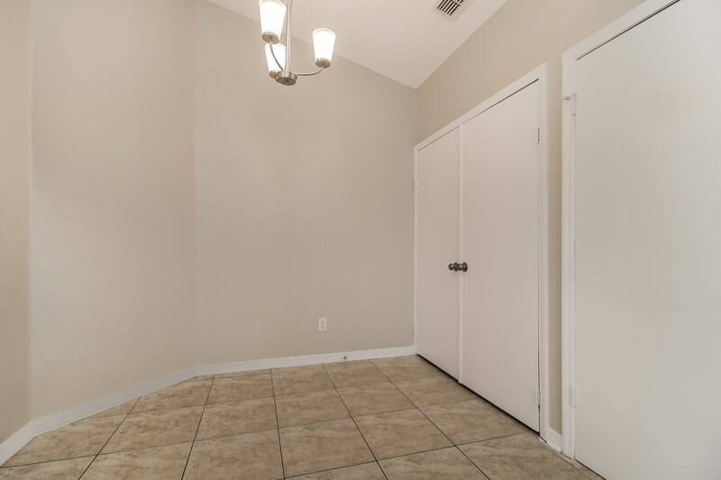2,525/Mo, 6540 Piccadilly Ln Orlando, FL 32835 Dining Room View 2
