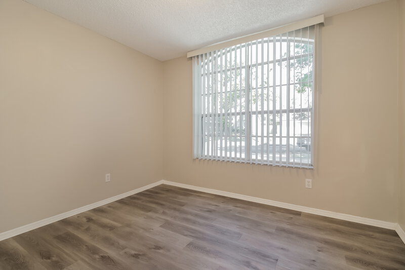 2,525/Mo, 6540 Piccadilly Ln Orlando, FL 32835 Bedroom View 2