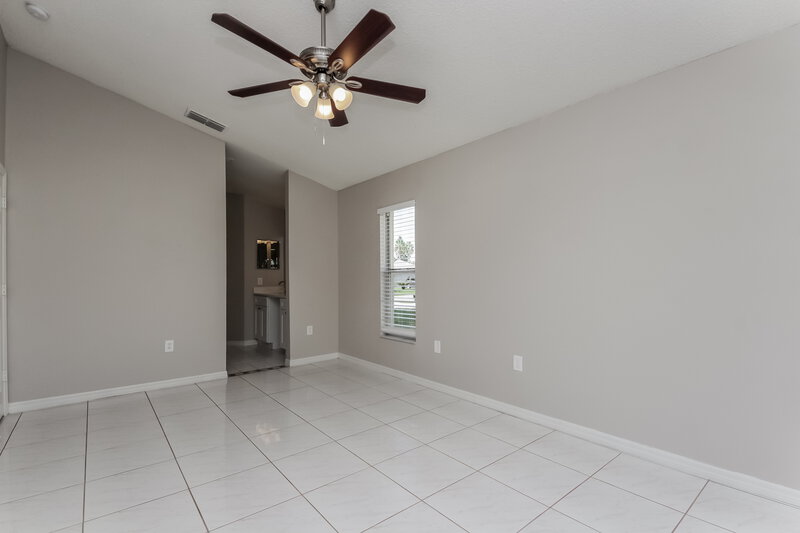 2,225/Mo, 2807 Berkshire Cir Kissimmee, FL 34743 Main Bedroom View 2