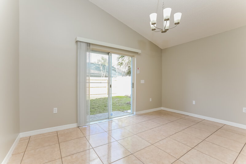 2,095/Mo, 5541 New Cambridge Rd Orlando, FL 32810 Dining Room View