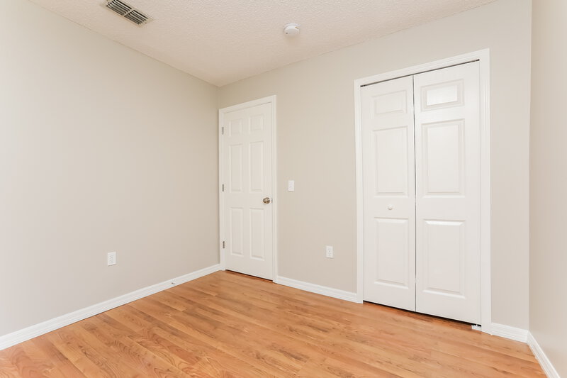 2,095/Mo, 5541 New Cambridge Rd Orlando, FL 32810 Bedroom View 3