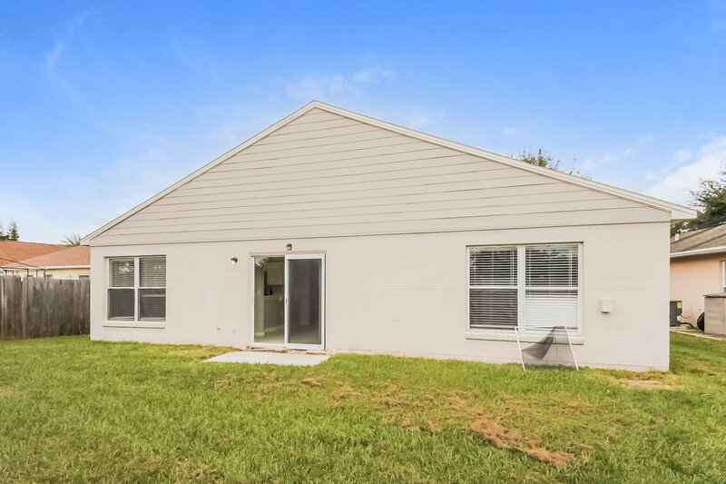 2,340/Mo, 2872 Woodruff Dr Orlando, FL 32837 Rear View