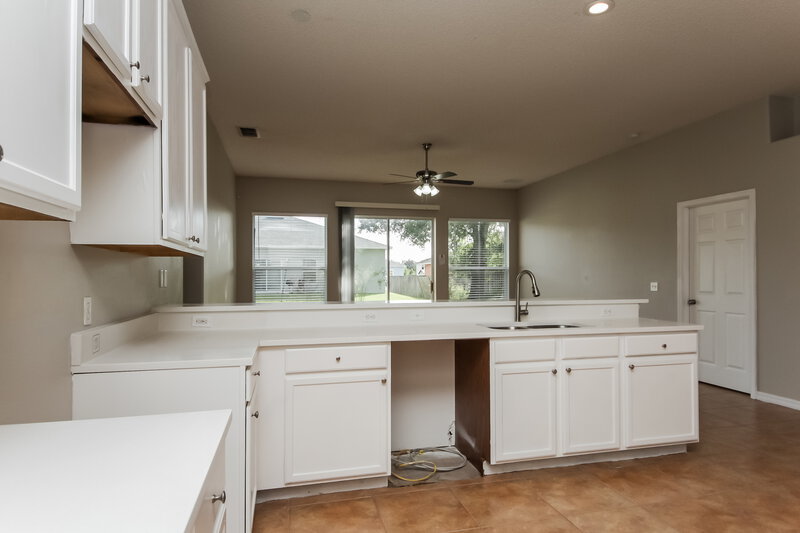 2,870/Mo, 810 Adour Dr Kissimmee, FL 34759 Kitchen View 2
