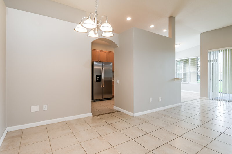 2,450/Mo, 3217 Stonehurst Cir Kissimmee, FL 34741 Dining Room View