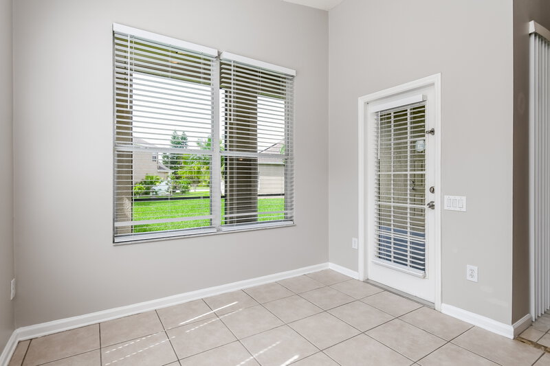 2,450/Mo, 3217 Stonehurst Cir Kissimmee, FL 34741 Breakfast Nook View