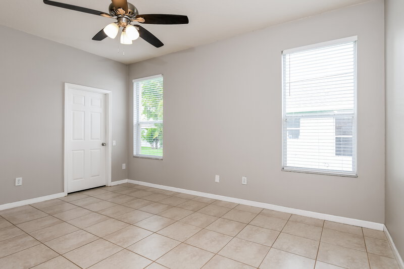 2,450/Mo, 3217 Stonehurst Cir Kissimmee, FL 34741 Main Bedroom View