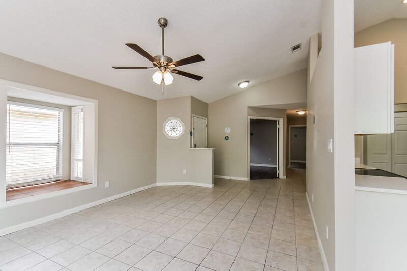 2,555/Mo, 11519 Keeley Ct Orlando, FL 32837 Living Room View 3