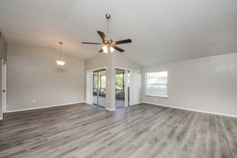 2,340/Mo, 10535 Larson Ct Orlando, FL 32821 Living Room View