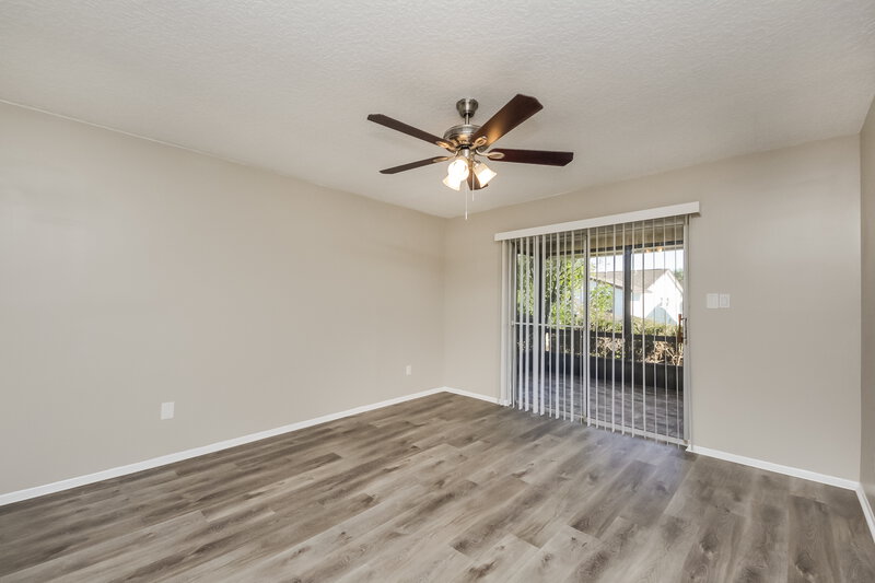 2,340/Mo, 10535 Larson Ct Orlando, FL 32821 Main Bedroom View