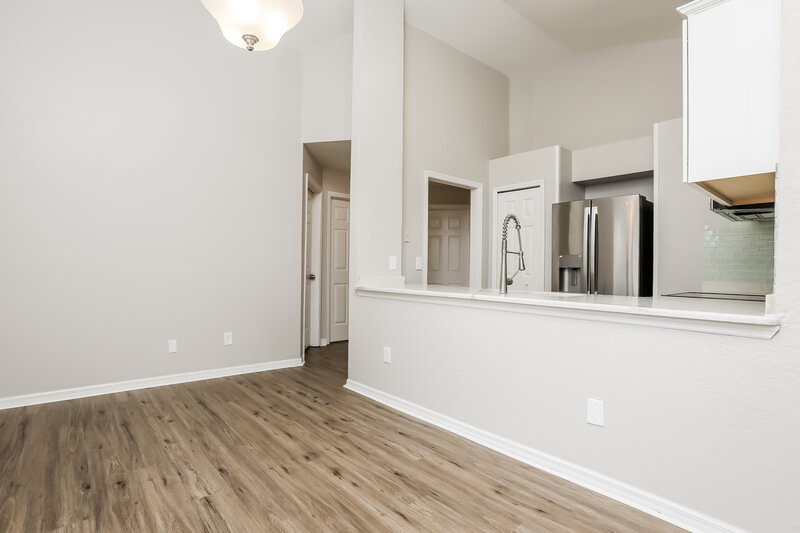 2,045/Mo, 107 W Cleveland St Apopka, FL 32703 Dining Room View