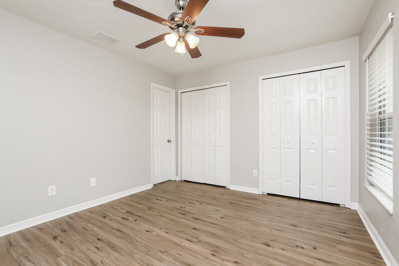 2,045/Mo, 107 W Cleveland St Apopka, FL 32703 Main Bedroom View 2