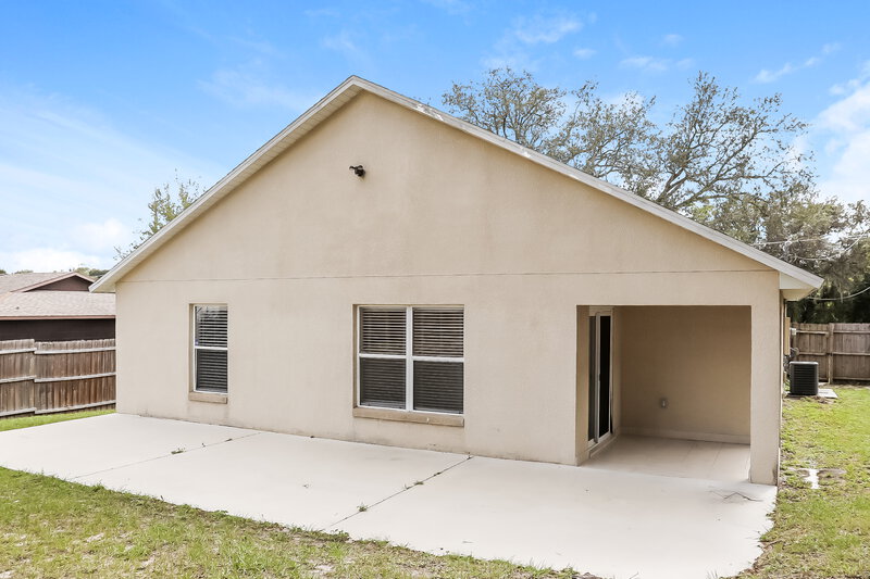 2,045/Mo, 107 W Cleveland St Apopka, FL 32703 Rear View