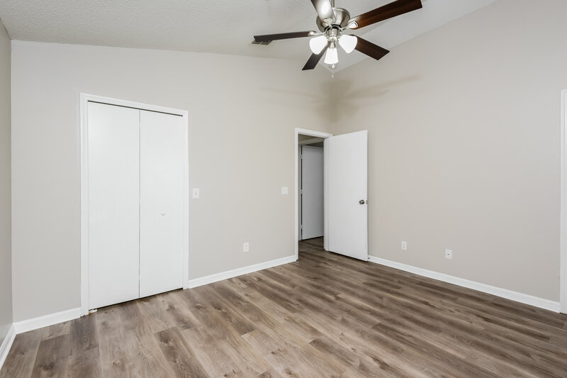 2,170/Mo, 9620 Hollyhill Dr Orlando, FL 32824 Main Bedroom View