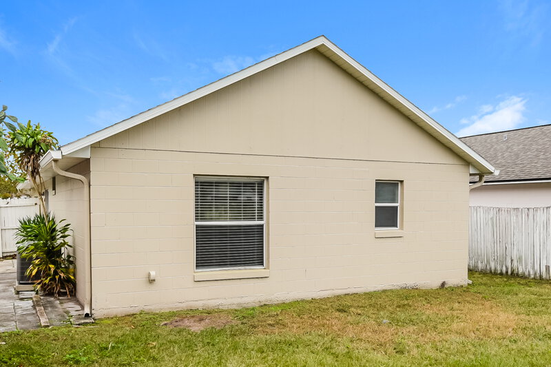 2,170/Mo, 9620 Hollyhill Dr Orlando, FL 32824 Rear View 2