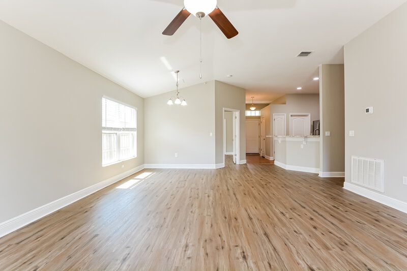 2,245/Mo, 2308 Bracknell Forest Trl Tavares, FL 32778 Living Room View 2