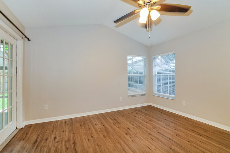 2,335/Mo, 957 Piedmont Oaks Dr Apopka, FL 32703 Main Bedroom View