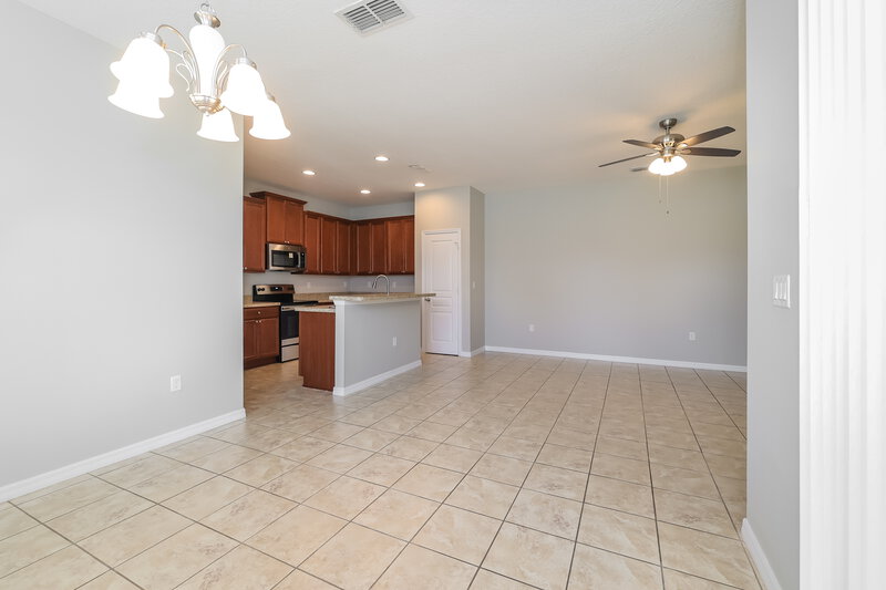 2,185/Mo, 3108 Brinwood Dr Kissimmee, FL 34758 Living Room View 3