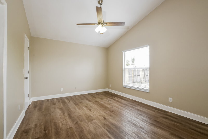 2,350/Mo, 8420 Fort Clinch Ave Orlando, FL 32822 Living Room View