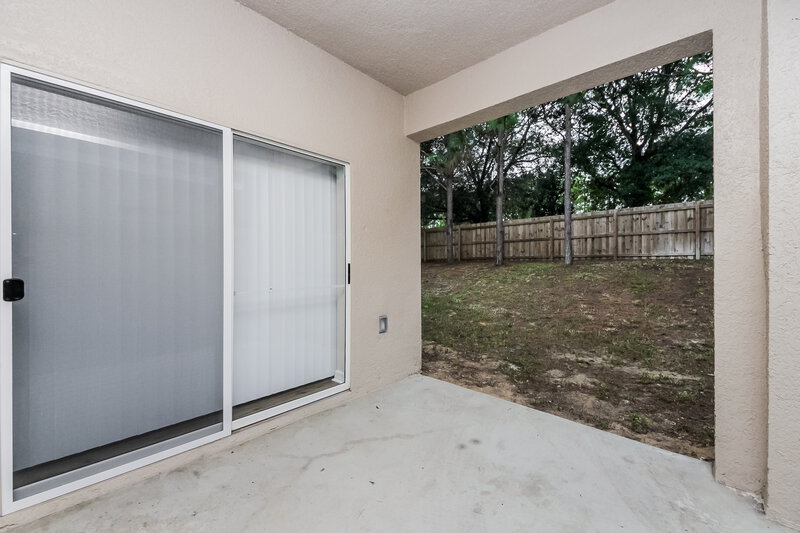 2,400/Mo, 1208 Longville Cir Tavares, FL 32778 Patio View