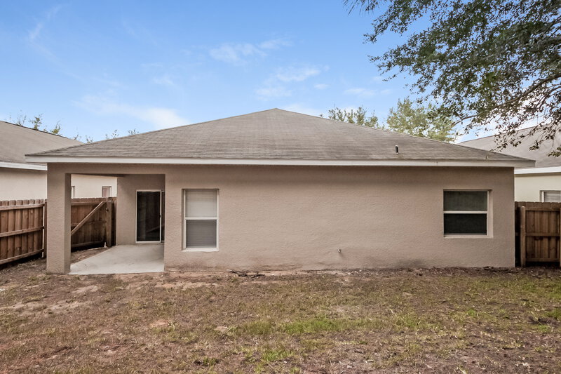 2,400/Mo, 1208 Longville Cir Tavares, FL 32778 Rear View