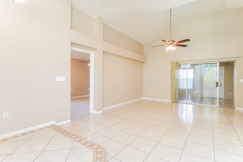 3,130/Mo, 2843 Berkshire Cir Kissimmee, FL 34743 Living Room View