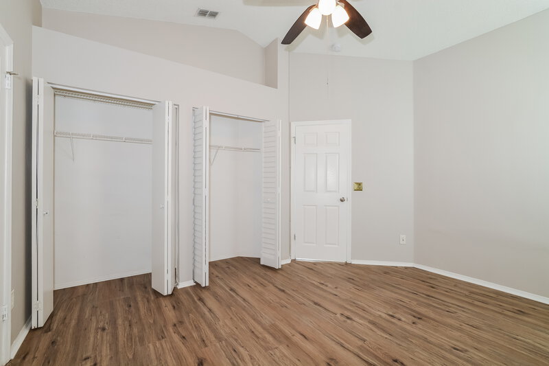 1,995/Mo, 10412 Glassborough Dr Orlando, FL 32825 Main Bedroom View 2