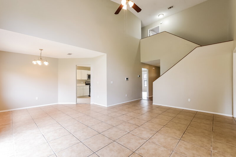 2,295/Mo, 13133 Boulder Woods Cir Orlando, FL 32824 Living Room View 3