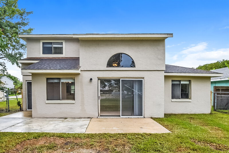 2,295/Mo, 13133 Boulder Woods Cir Orlando, FL 32824 Rear View