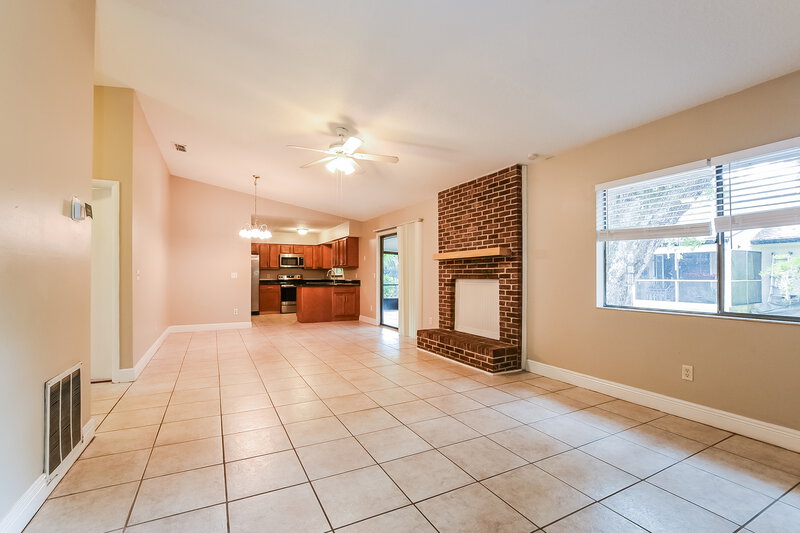 1,835/Mo, 647 Redwood Dr Winter Springs, FL 32708 Living Room View 2