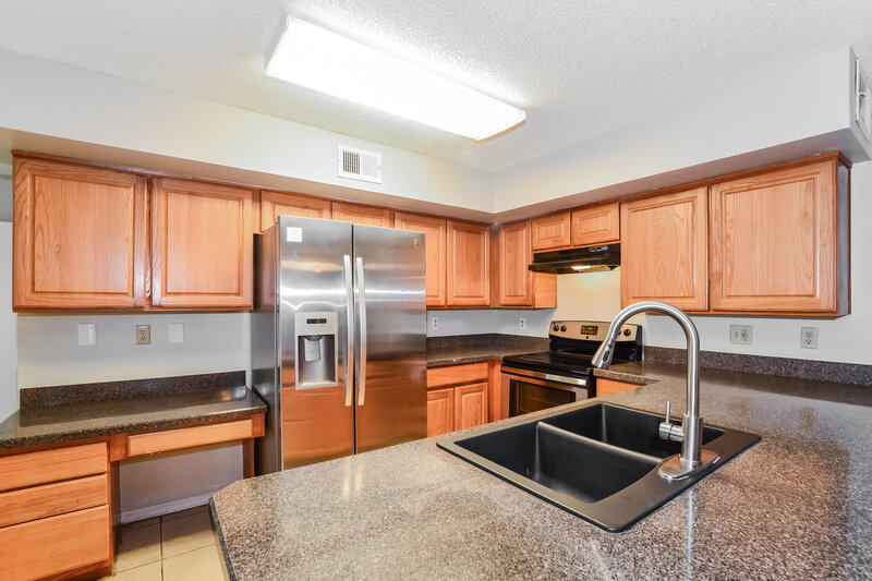 3,300/Mo, 1865 Cranberry Isles Way Apopka, FL 32712 Kitchen View