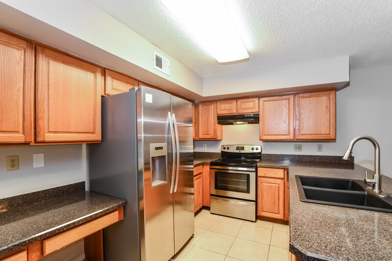 3,300/Mo, 1865 Cranberry Isles Way Apopka, FL 32712 Kitchen View 2