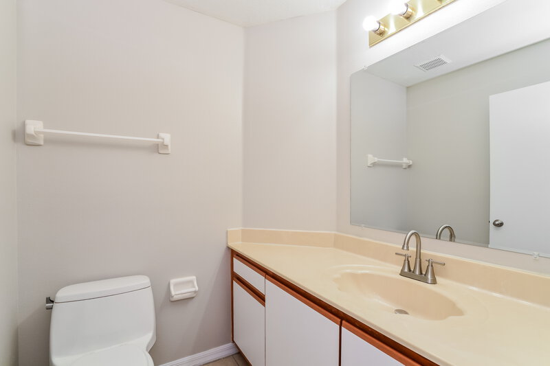3,300/Mo, 1865 Cranberry Isles Way Apopka, FL 32712 Bathroom View 2