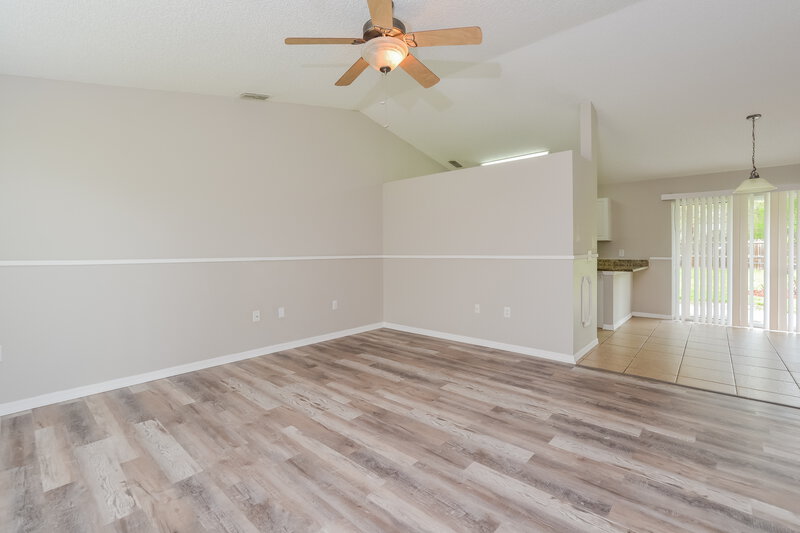 2,080/Mo, 2140 6th Ave DeLand, FL 32724 Living Room View